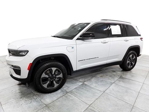 Used 2022 Jeep Grand Cherokee Limited 4xe AWD/4WD image 4