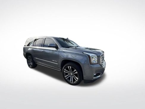 Used 2018 GMC Yukon Denali w/ Denali Ultimate Package RWD image 2