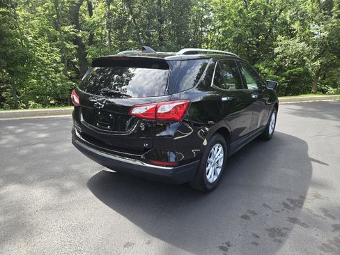 Used 2019 Chevrolet Equinox LT FWD image 3