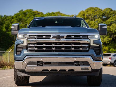 Used 2024 Chevrolet Silverado 1500 LTZ AWD/4WD image 2