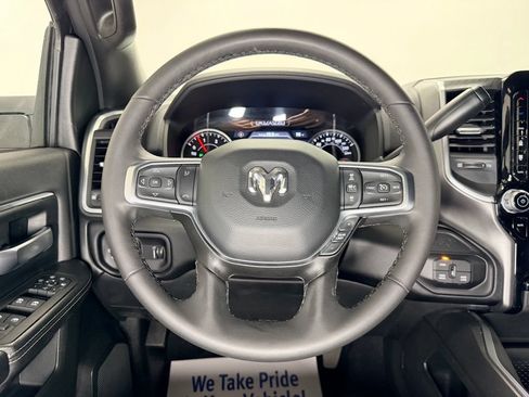 Used 2026 RAM 3500 Big Horn AWD/4WD image 15