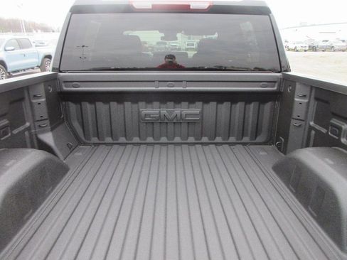 New 2026 GMC Sierra 1500 SLE AWD/4WD image 6