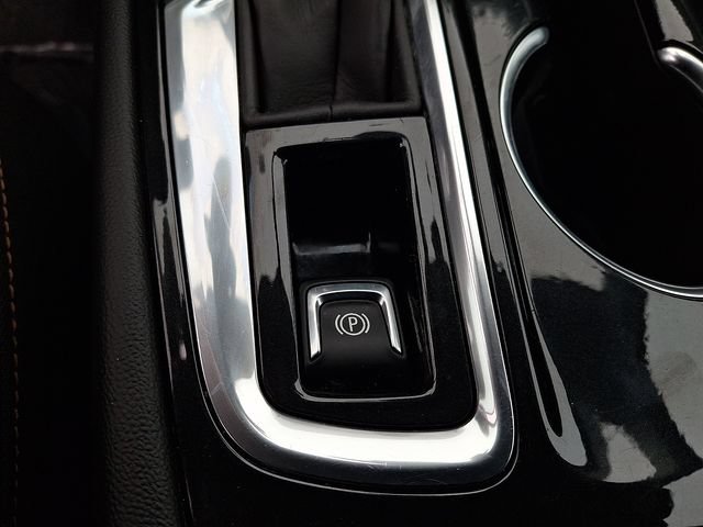 Used 2022 Chevrolet Equinox Premier FWD image 25