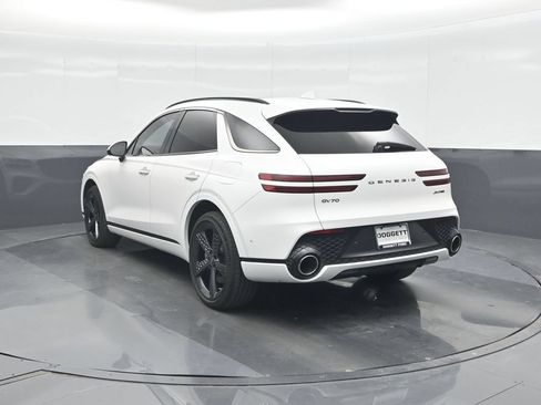 Used 2022 Genesis GV70 3.5T Sport w/ Sport Prestige Package AWD/4WD image 22