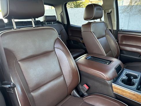 Used 2019 Chevrolet Silverado 2500 High Country image 30