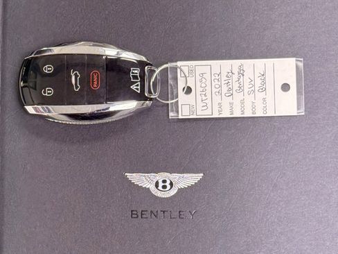 Used 2022 Bentley Bentayga AWD/4WD image 53