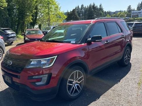 Used 2017 Ford Explorer Sport w/ Equipment Group 401A AWD/4WD image 2