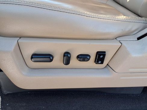 Used 2013 Ford F150 Lariat w/ Mid Equipment Group image 24