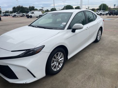 Used 2025 Toyota Camry LE w/ Convenience Package FWD image 26