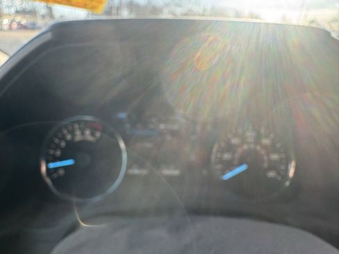 Used 2018 Ford F150 Platinum w/ Equipment Group 701A Luxury image 11