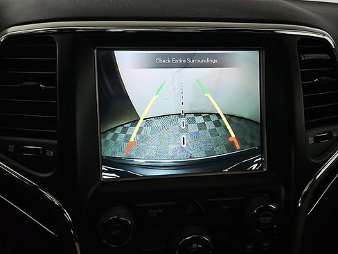 Used 2017 Jeep Grand Cherokee Limited w/ Luxury Group II RWD image 19