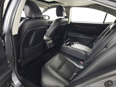 Used 2013 Lexus ES 350 w/ Luxury Pkg FWD image 26