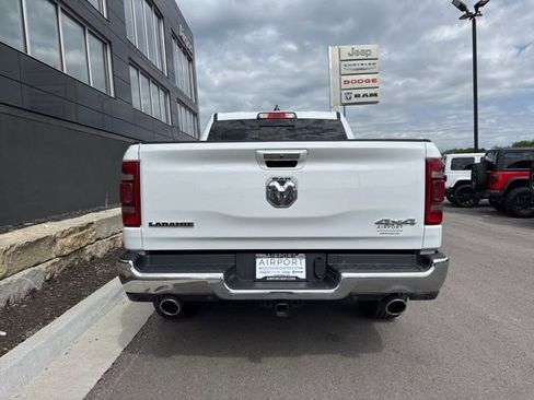 Used 2022 RAM 1500 Laramie AWD/4WD image 4