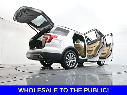 Used 2017 Ford Explorer Limited w/ Equipment Group 301A image 41