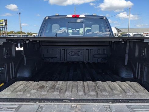 Used 2025 Ford F150 Lightning Platinum image 12