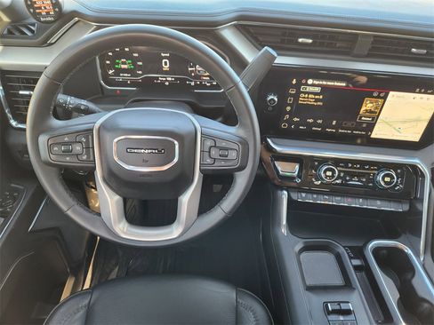 Used 2024 GMC Sierra 2500 Denali w/ Denali Reserve Package image 26