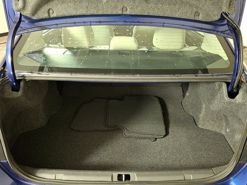 Used 2018 Subaru Impreza 2.0i AWD/4WD image 28