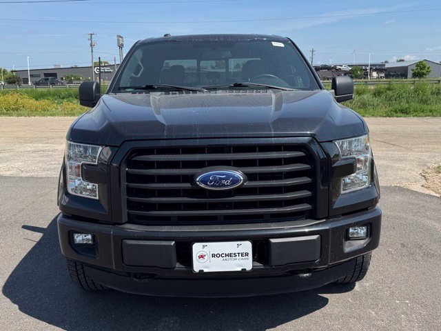 Used 2015 Ford F150 XLT w/ Equipment Group 302A Luxury AWD/4WD image 32