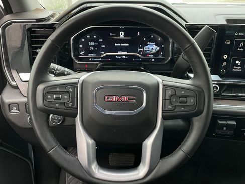 Used 2025 GMC Sierra 1500 SLT image 15