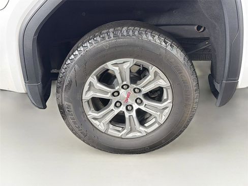 Used 2025 GMC Sierra 1500 SLT AWD/4WD image 35