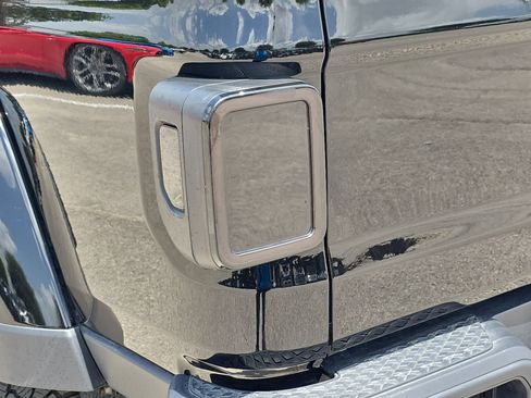 Used 2025 Jeep Gladiator Sport AWD/4WD image 35