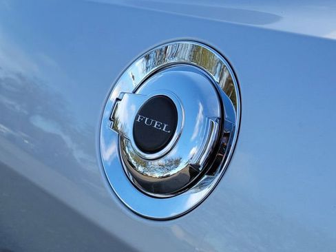 Used 2023 Dodge Challenger GT image 9