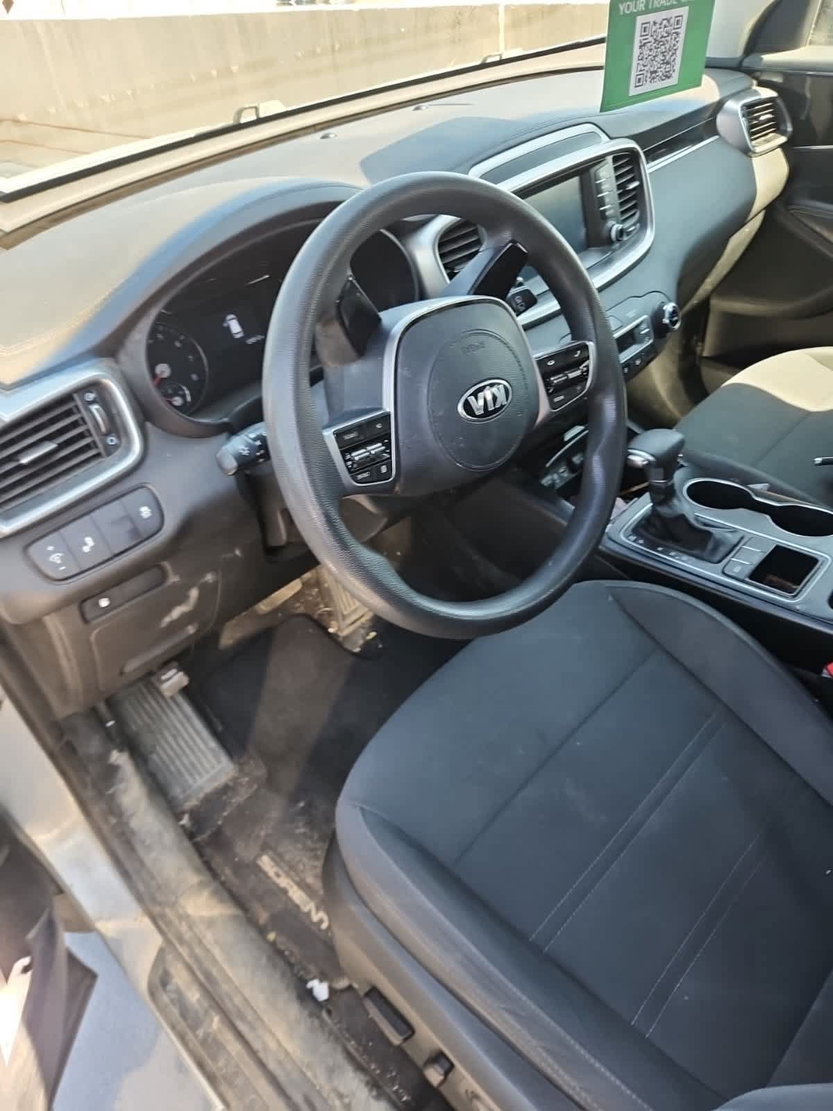 Used 2019 Kia Sorento FWD V6 image 4