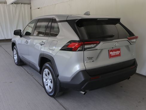Used 2025 Toyota RAV4 LE AWD/4WD image 23