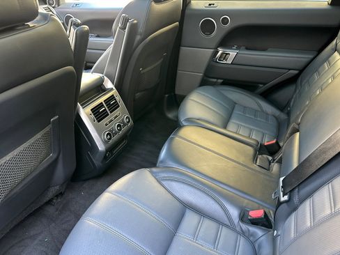 Used 2017 Land Rover Range Rover Sport HSE Dynamic image 12