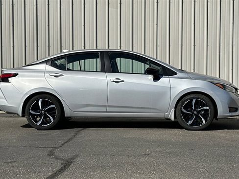 Used 2025 Nissan Versa SR w/ Trunk Package image 4