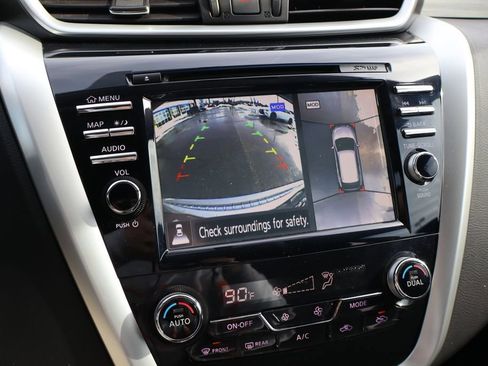 Used 2017 Nissan Murano SV w/ Premium Plus Package image 21