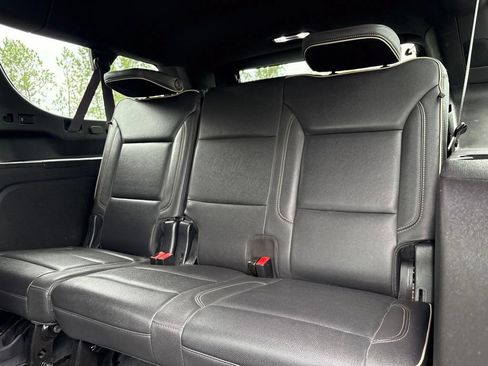 Used 2023 Chevrolet Suburban Premier AWD/4WD image 14