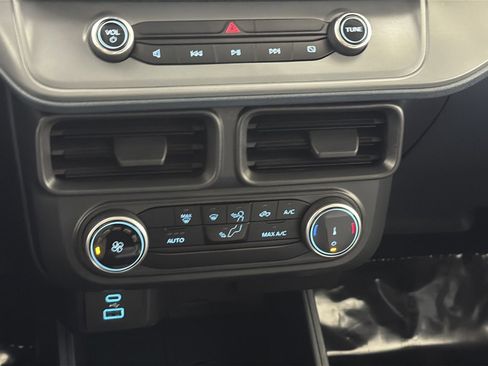 Used 2024 Ford Maverick XL w/ Equipment Group 100A Standard image 20