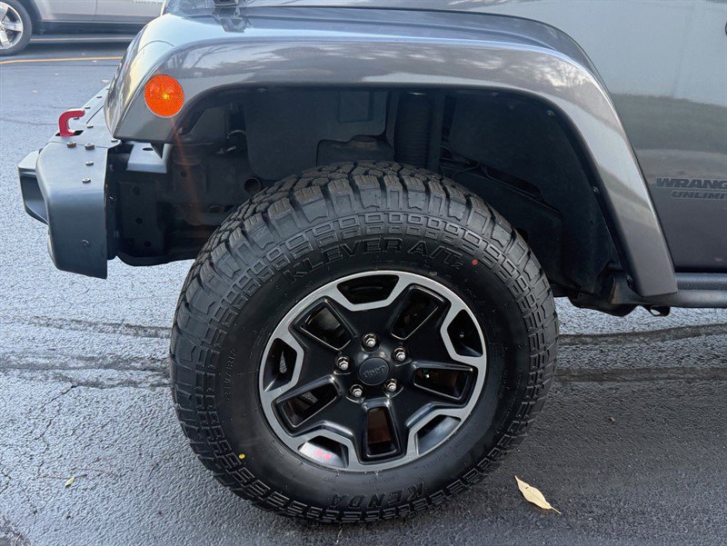 Used 2017 Jeep Wrangler Unlimited Rubicon AWD/4WD image 23