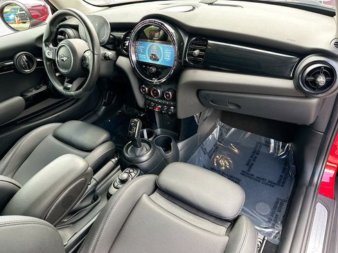 Certified 2024 MINI Cooper S image 30