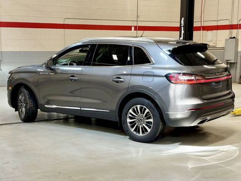 Used 2023 Lincoln Nautilus Reserve w/ Luxury Package image 2