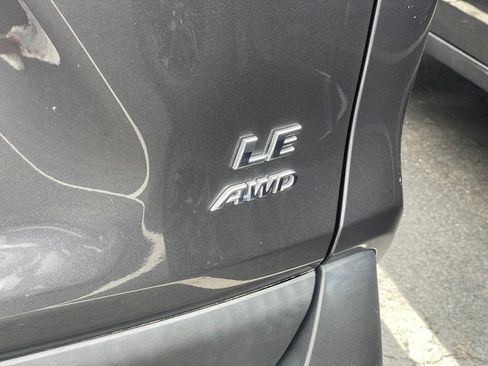 Used 2023 Toyota RAV4 LE AWD/4WD image 29