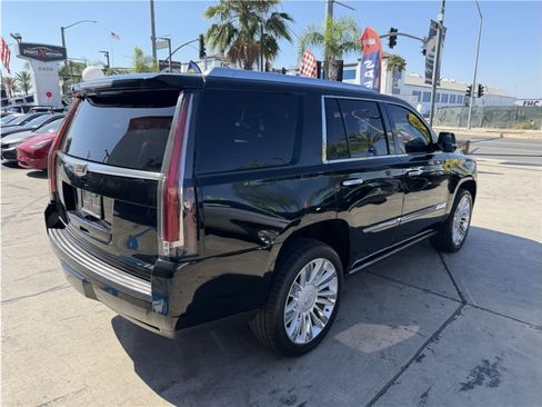 Used 2016 Cadillac Escalade Platinum AWD/4WD image 15