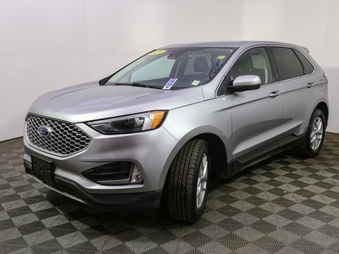 Used 2024 Ford Edge SEL w/ Convenience Package image 5