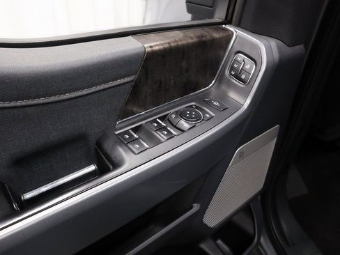 Certified 2024 Ford F250 Lariat w/ Lariat Ultimate Package image 24