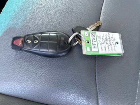 Used 2018 RAM 5500 Tradesman w/ Power & Remote Entry Group image 29