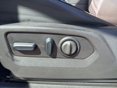 Used 2023 GMC Sierra 3500 Denali w/ Denali Ultimate Package image 26