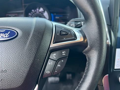 Used 2022 Ford Edge Titanium AWD/4WD image 37