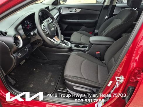 Certified 2022 Kia Forte LXS FWD image 14