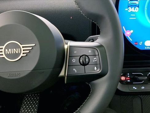 Certified 2025 MINI Cooper S image 19