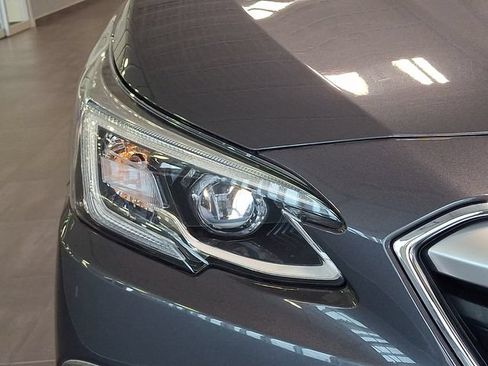 Used 2020 Subaru Outback Limited XT w/ Popular Package #2 AWD/4WD image 8