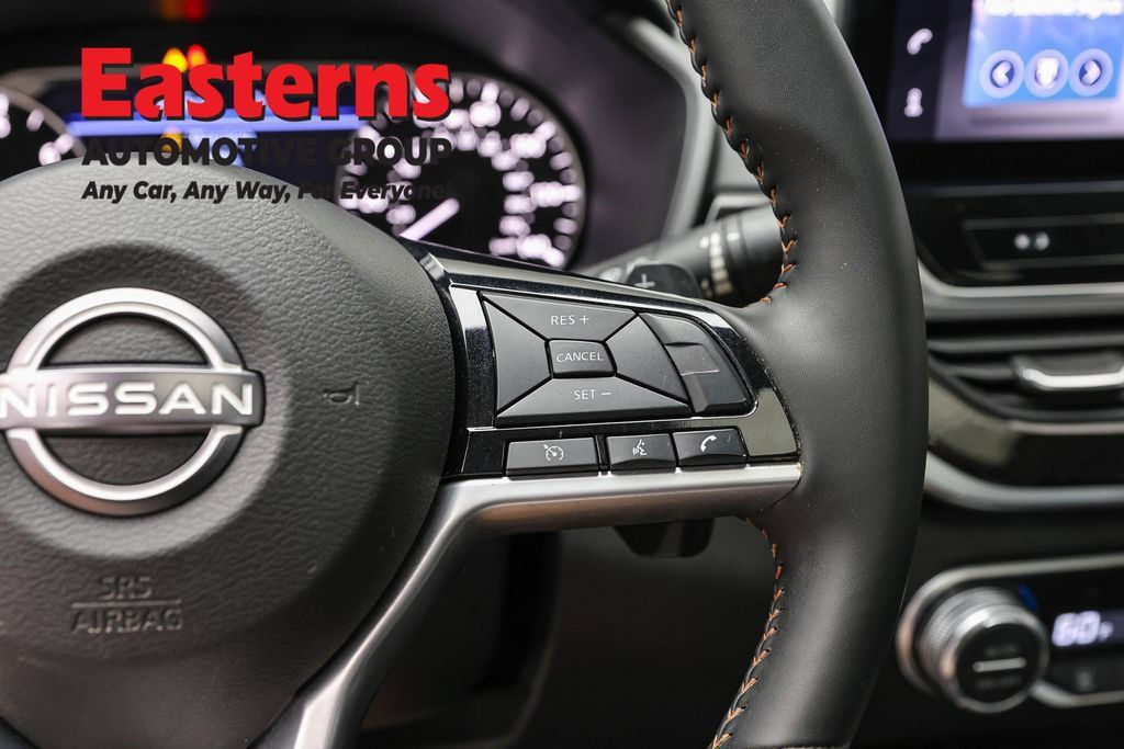 Used 2025 Nissan Altima 2.5 SR w/ SR Premium Package FWD image 16