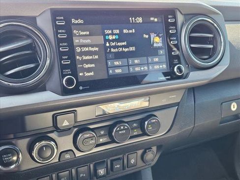 Used 2021 Toyota Tacoma TRD Off-Road w/ Technology Package image 8