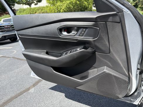 Certified 2025 Honda Accord Touring image 11