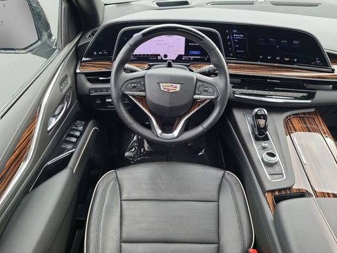 Used 2024 Cadillac Escalade ESV Premium Luxury w/ Performance Package AWD/4WD image 14
